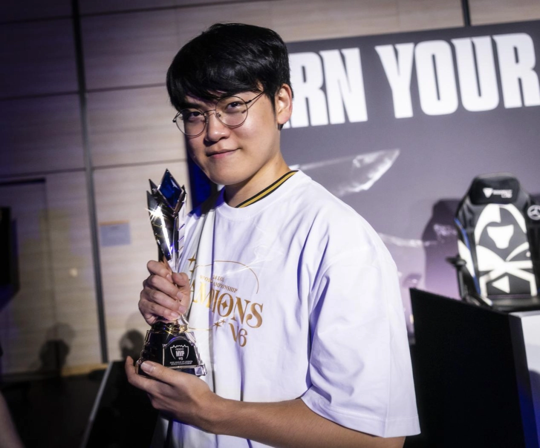 《英雄联盟》S15决赛赛后T1访谈：年龄不是问题