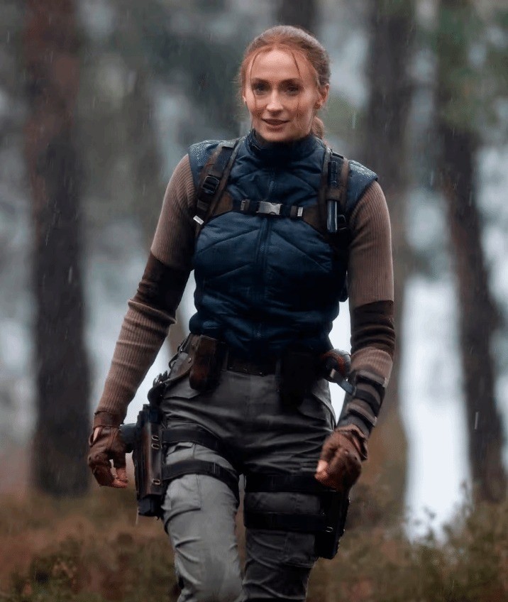 《古墓丽影》劳拉片场照曝光 双枪造型不错！