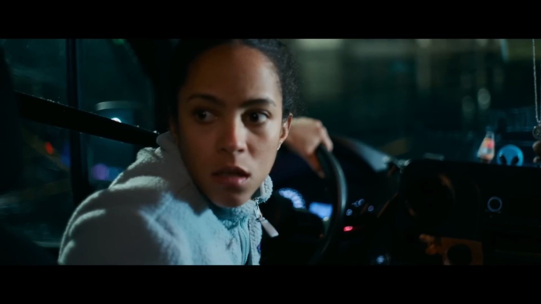 胆子小别看！《验尸官》导演恐怖新片《鬼上车》首曝预告